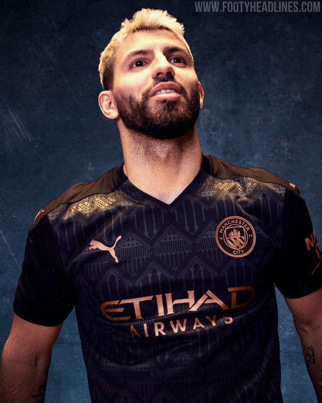 Man city black and gold deals kit
